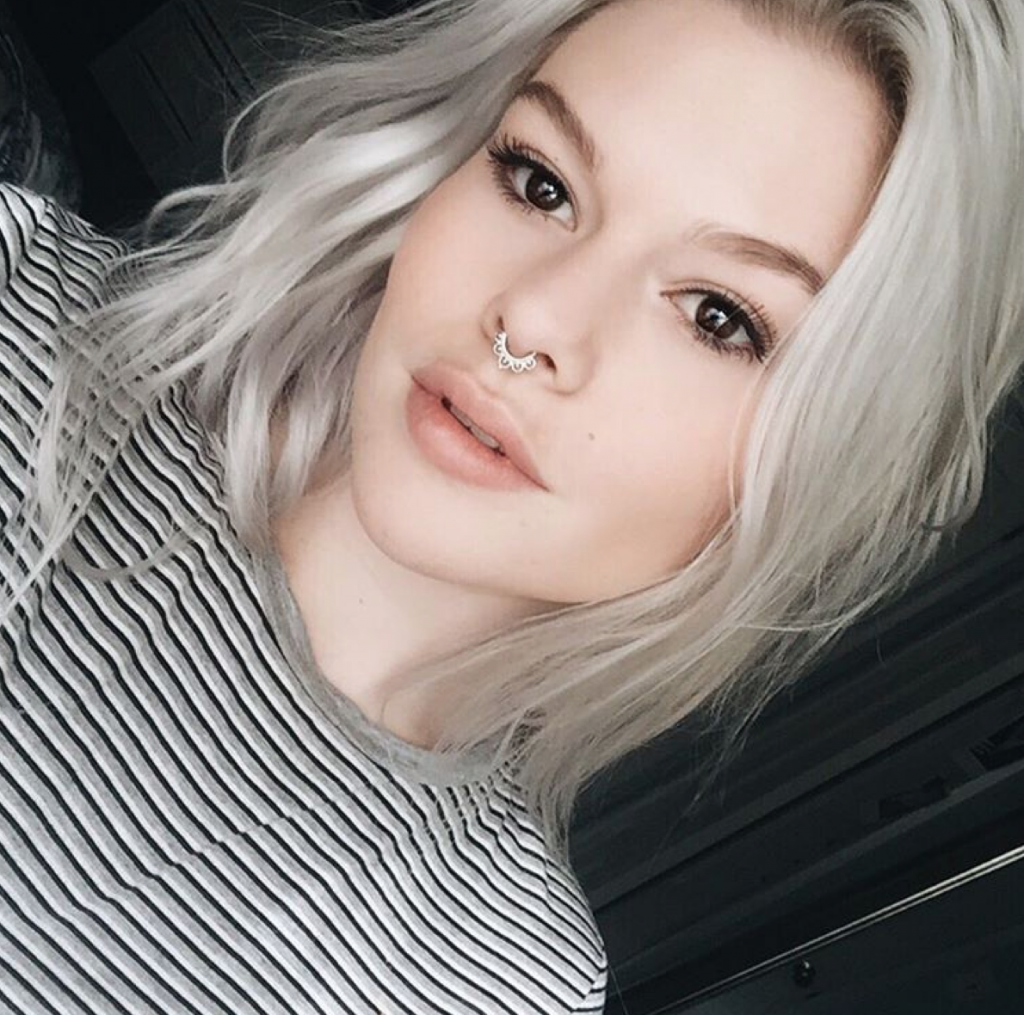 #StyleGuruLove—Our Fav Selfies of January! 15 Screen Shot 2016-01-28 at 12.58.44 PM