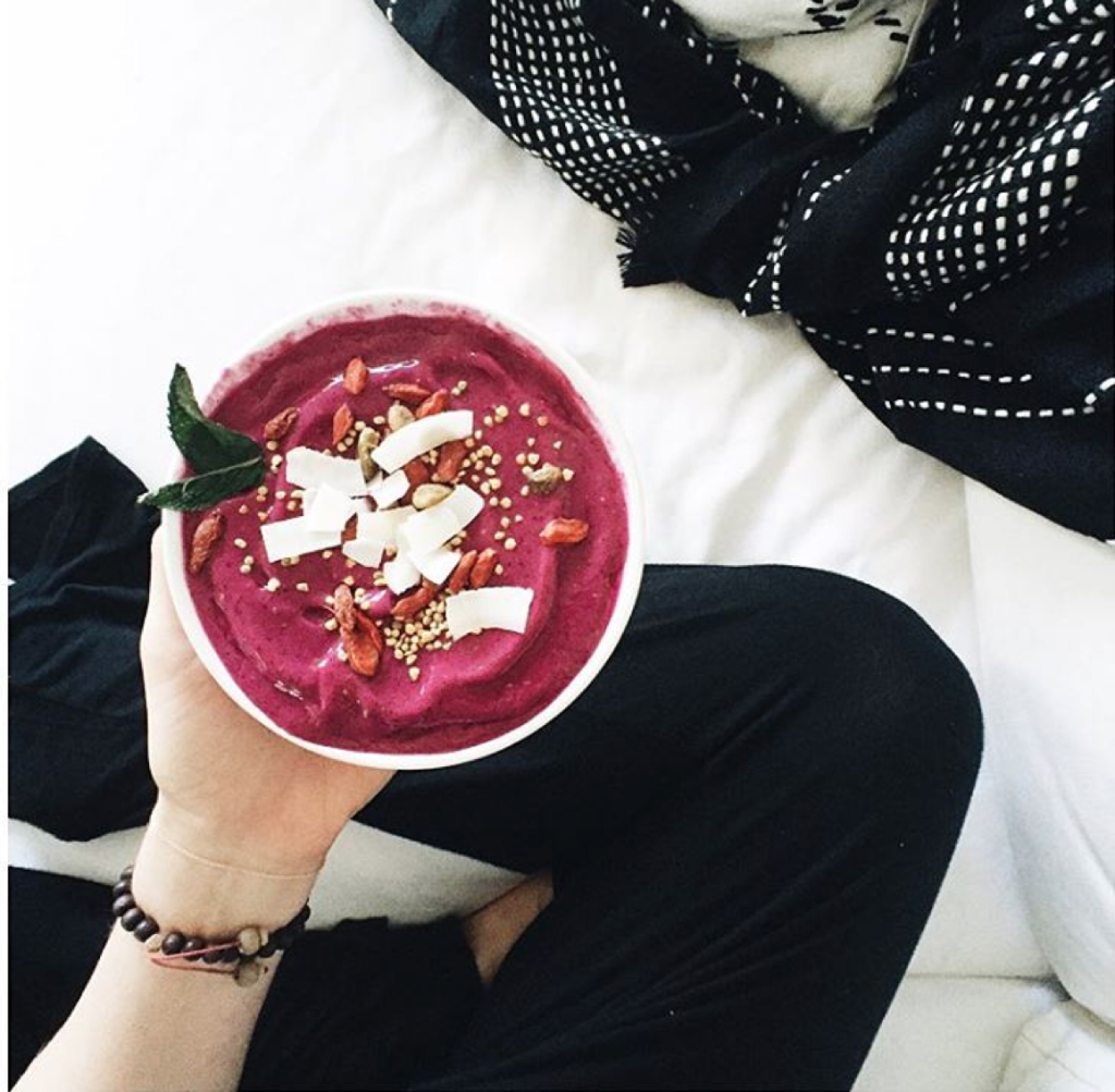 Trending @ CollegeFashionista—Five Accounts We Are Currently Obsessed With 7 Screen Shot 2016-02-18 at 2.38.58 PM