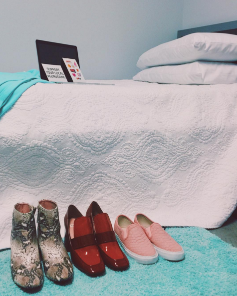 35 Style Guru Spaces That Will Give You MAJOR Dorm Room Envy 53 kaycaden