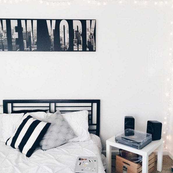 35 Style Guru Spaces That Will Give You MAJOR Dorm Room Envy 52 lexyokeefe