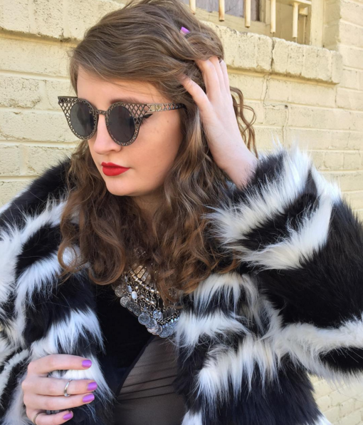 BEAUTY BAR—Red Hot Lips To Rock 24/7 20 toriradday