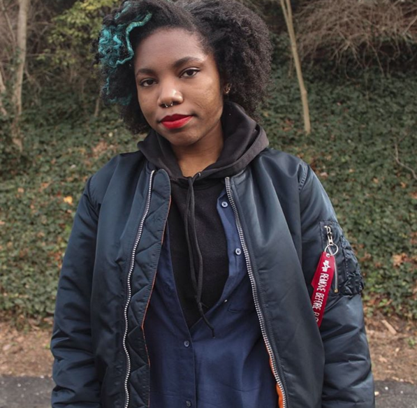 BEAUTY BAR—Red Hot Lips To Rock 24/7 31 yleniaep