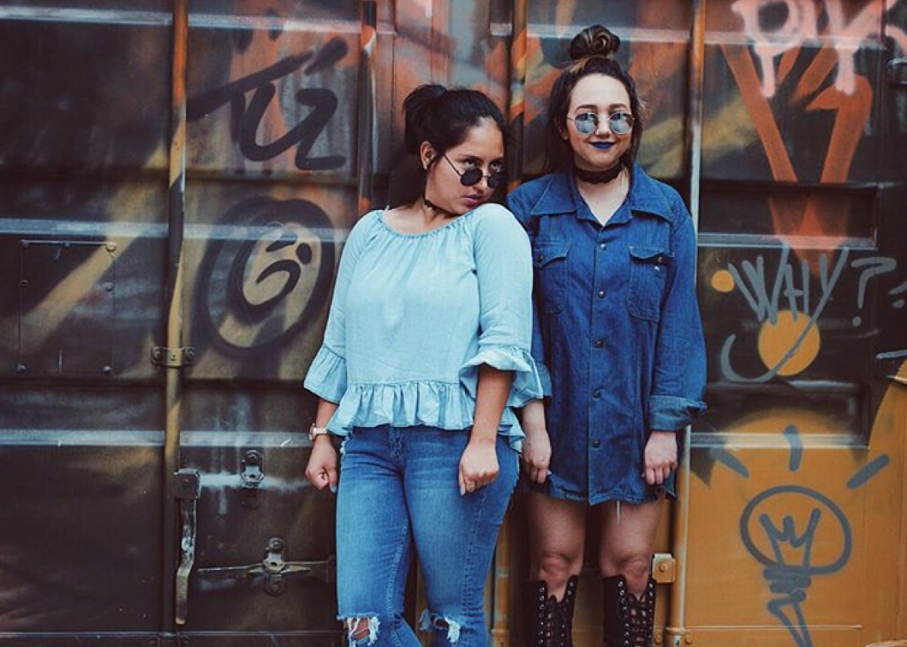 Sunny With a Chance of Style—17 Sunglasses Styles We Are LOVING 20 Screen Shot 2016-04-12 at 5.03.26 PM