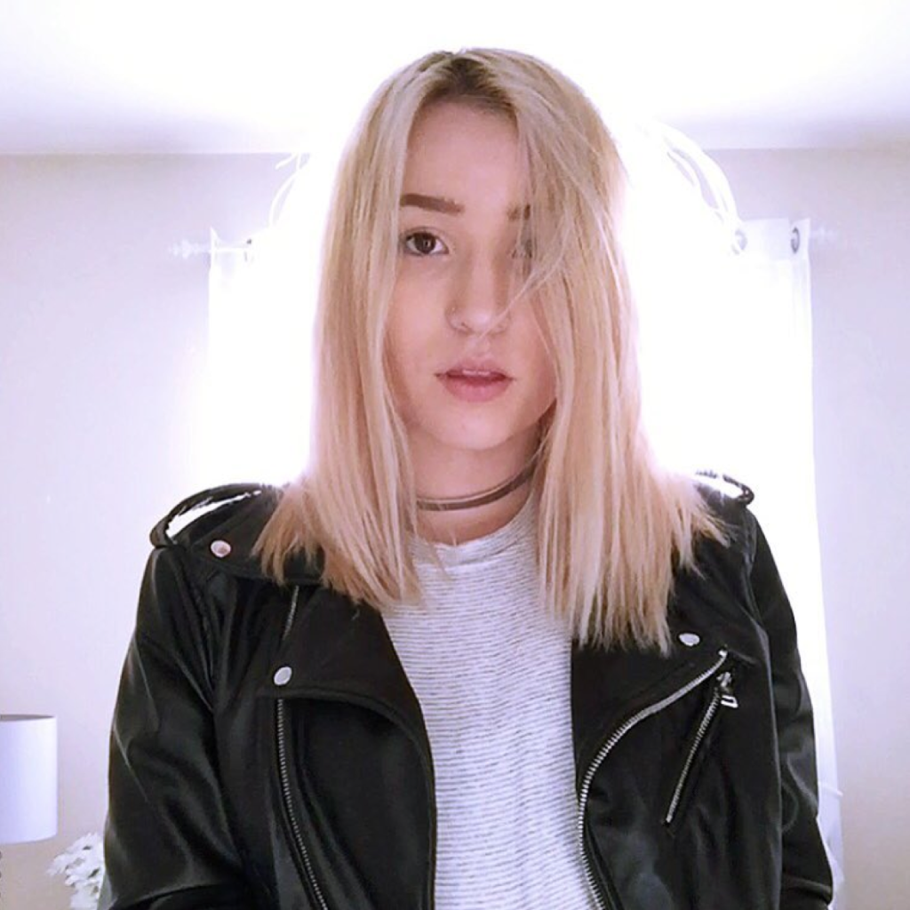 FREE FASHION—Styling Tips To Update Your Look That Won't Cost You A Thing 9 Screen Shot 2016-04-19 at 4.16.19 PM