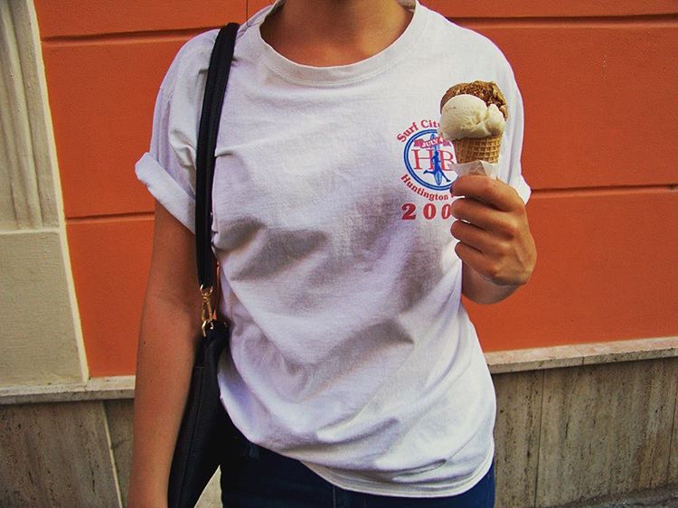 Off-the-Shoulder Versus Oversized—Trending Shirts From Our Style Gurus 21 10_taylorknoxx