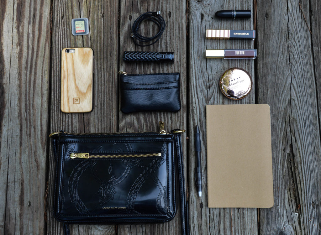 Seven Style Gurus Share Their Handbag Essentials! 9 Jaida Brinkley