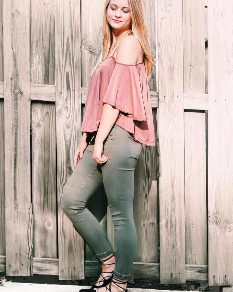 Your Guide To Feminine Dressing For The Dress Adverse 15 Screen Shot 2016-06-27 at 4.01.09 PM