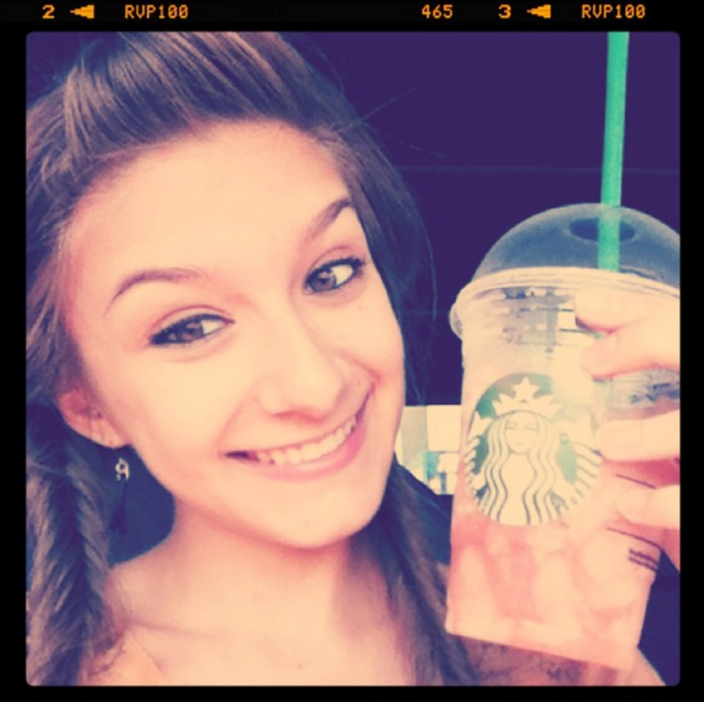 NOW AND THEN—28 Style Gurus Show Us Their First Instagram Photos 62 elizabethmorales - then