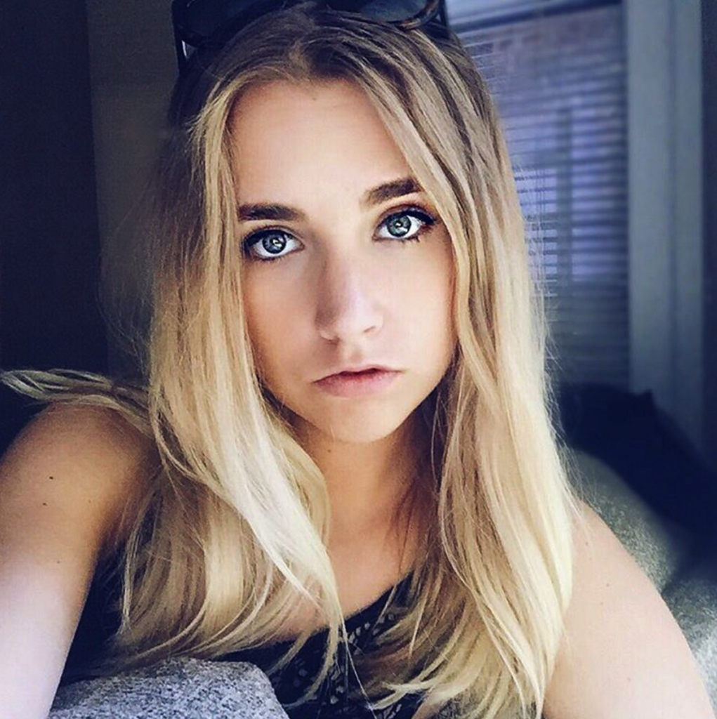 #StyleGuruLove—Our Fav Selfies of July 20 ameliachristineburns