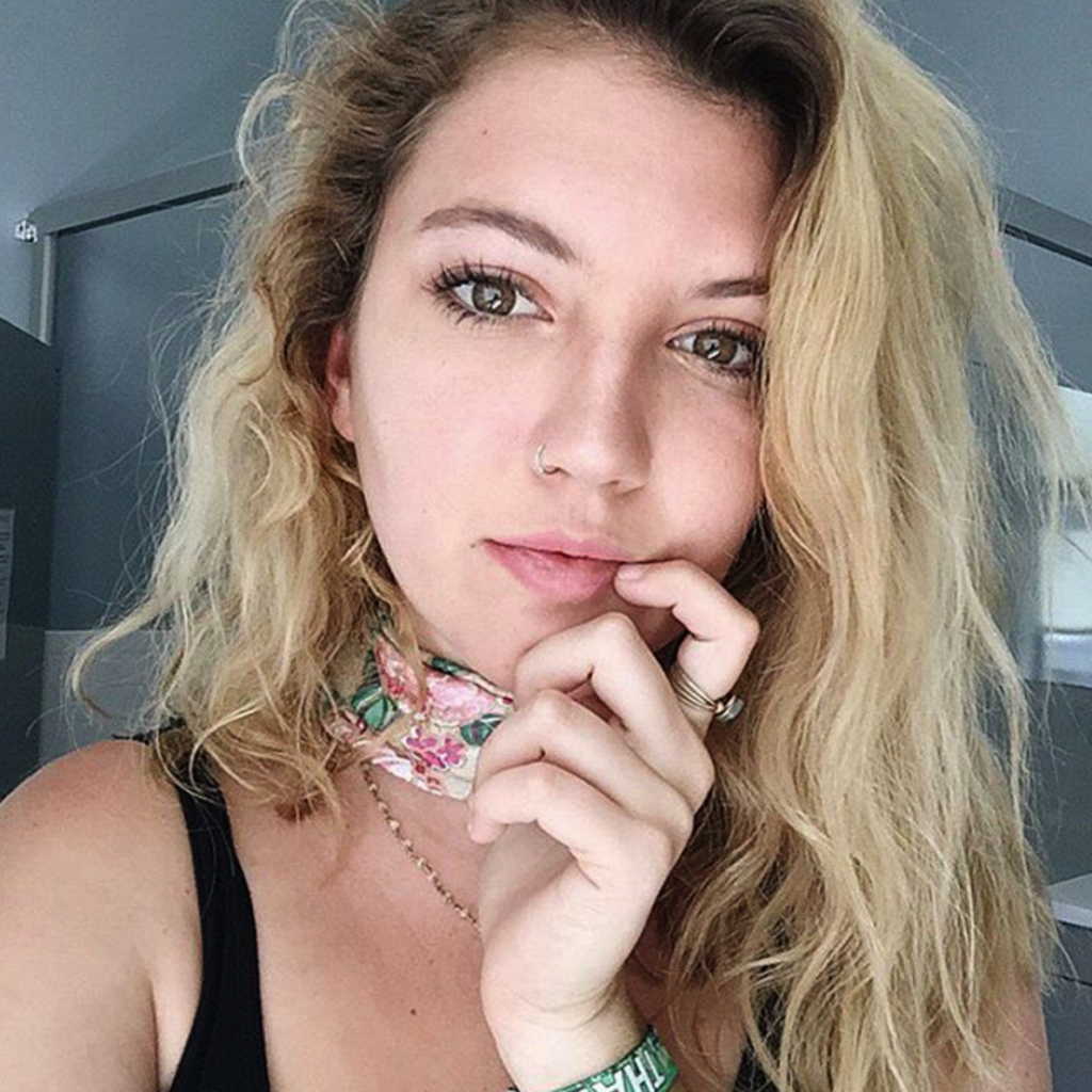 Can We Talk About These #RAD OOTDs? 19 chastity_diane