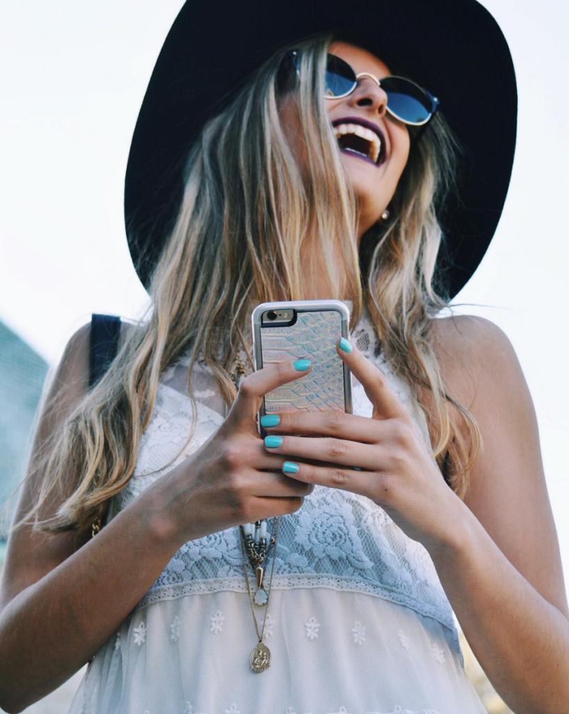 Nail This Summer With These Super #RAD Mani Ideas 20 samanthaneira