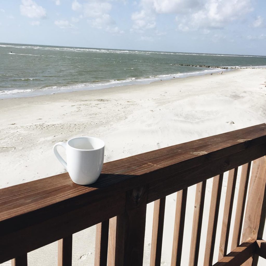 Four OOTDs, Four Getaways—Find Your Weekend Style! 12 4_emilydcole