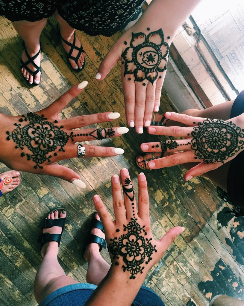 11 Creative Ways To Celebrate Friendship Day 19 Screen Shot 2016-08-04 at 10.54.22 AM