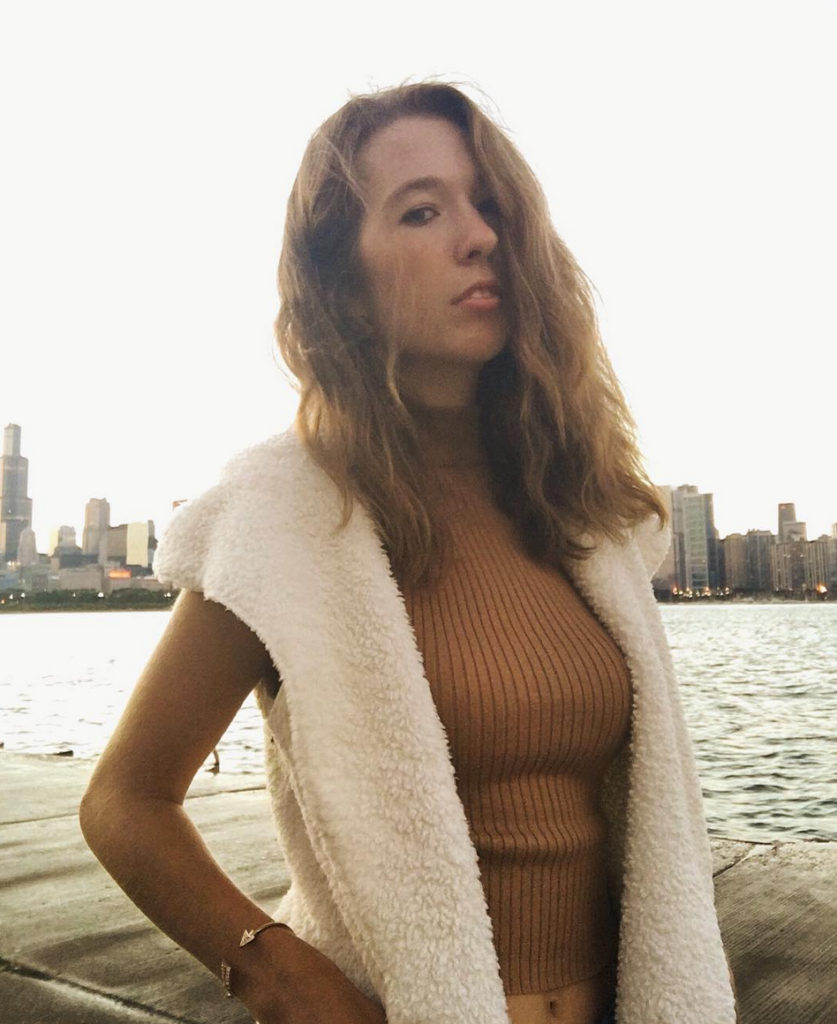 COLOR CRUSH—This Color Is Having A "Golden" Moment 13 Screen Shot 2016-08-21 at 8.14.34 PM