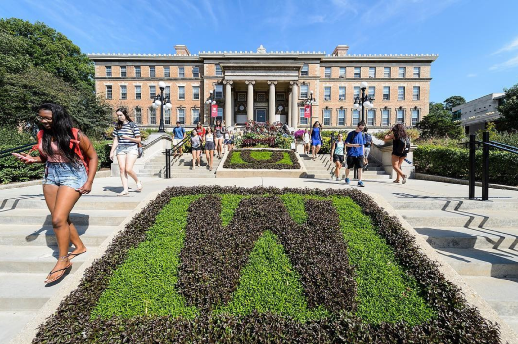 Gorgeous Campus Alert! 22 Screen Shot 2016-09-08 at 1.21.04 PM