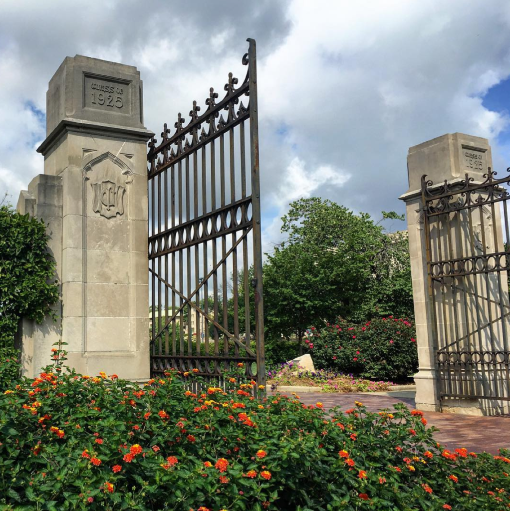 Gorgeous Campus Alert! 25 Screen Shot 2016-09-08 at 1.24.06 PM