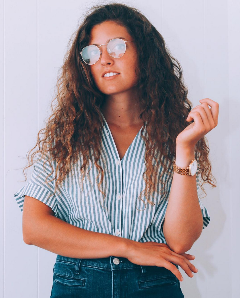 Nerd Alert! Nine Glasses Looks That Are Super CHIC 11 screen-shot-2016-09-23-at-9-06-50-am