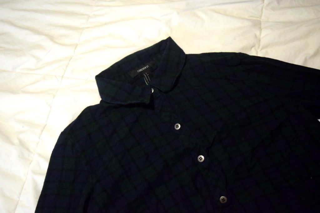 How To Turn Your Old Flannel Into This Season's Must-Have Top 8 chupein100116-1