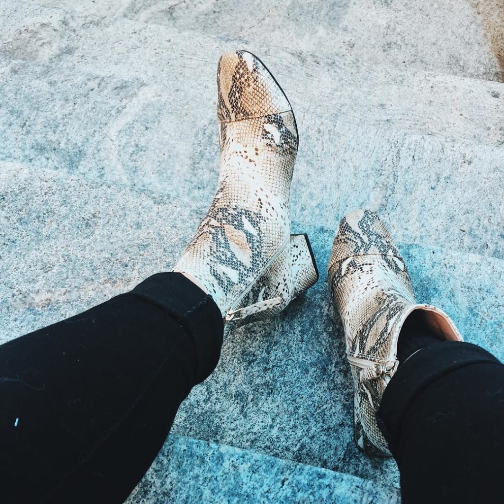 The Must-Have Boots That Are Calling Your Name This Fall! 13 kelsey-cadenas-2