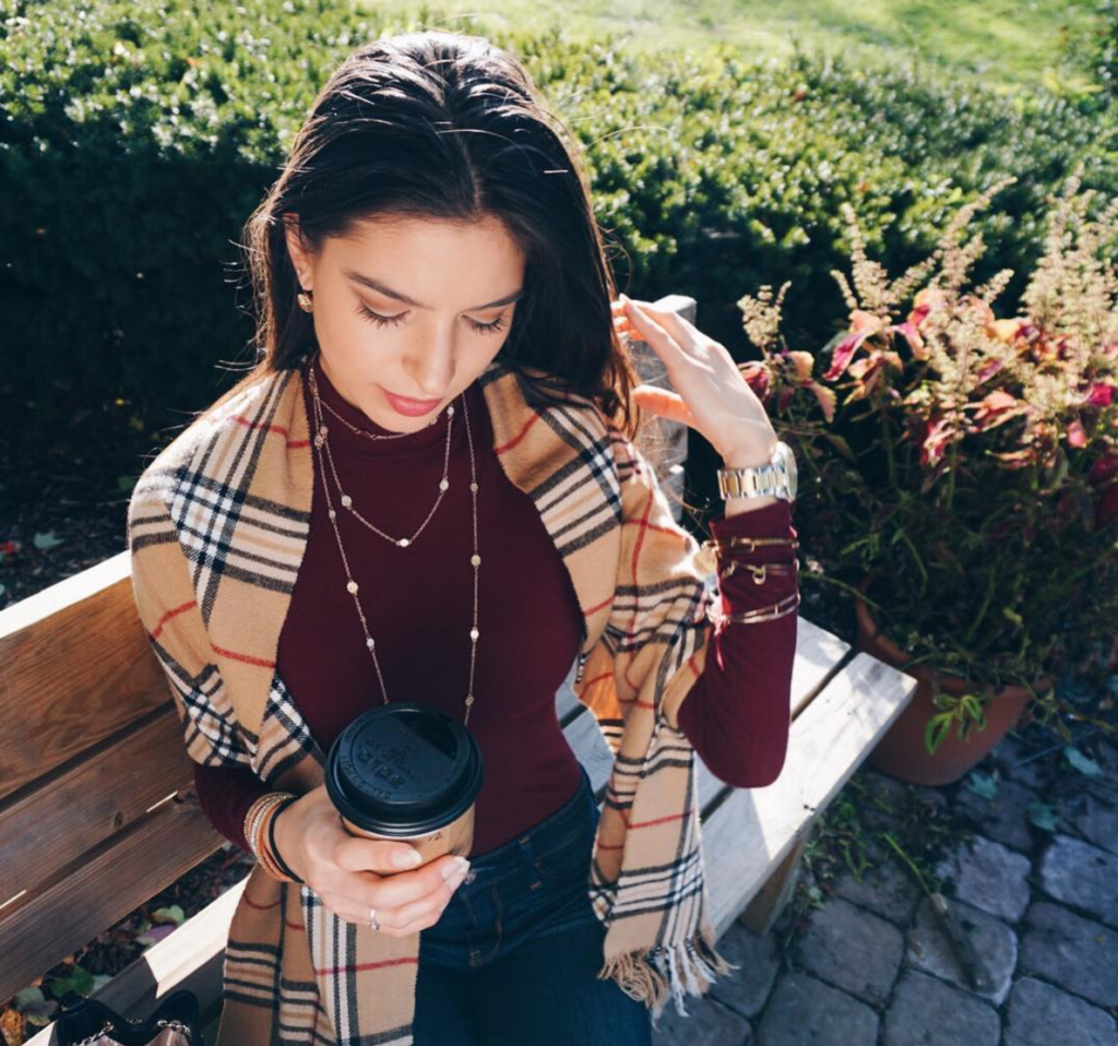 Friendsgiving, Formal Affair, Casual Feast—We Have The Best Thanksgiving Look For Your Specific Celebration 17 screen-shot-2016-11-14-at-5-06-15-pm