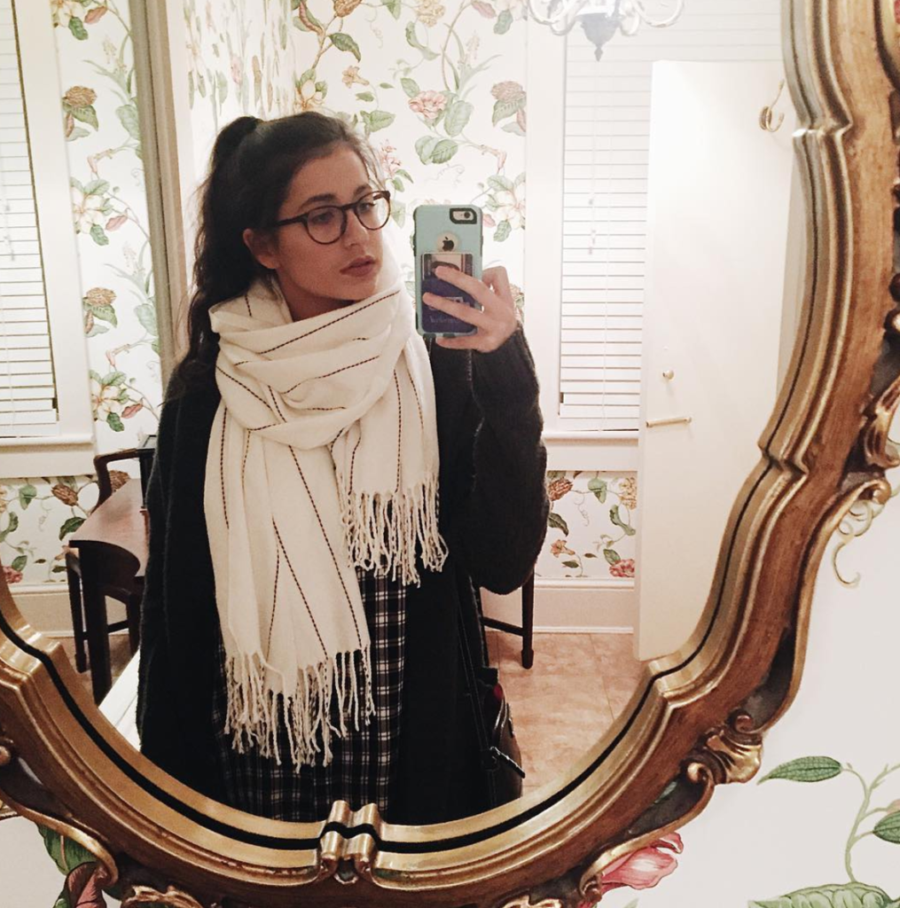 Our Fav Selfies of November 18 screen-shot-2016-11-29-at-5-14-08-pm