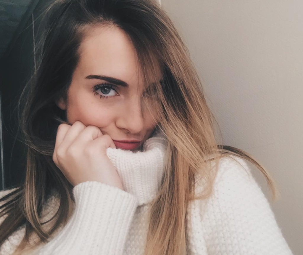 Our Fav Selfies of November 20 screen-shot-2016-11-29-at-5-21-49-pm