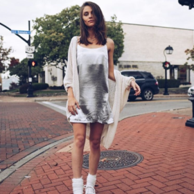 Check Out These 31 Looks To Copy This December 43 screen-shot-2016-11-30-at-3-15-33-pm