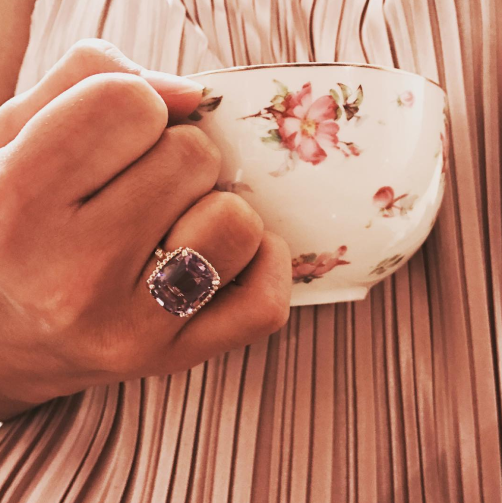 How To Look Luxe When You're Short On Bucks 10 screen-shot-2016-12-15-at-12-47-34-pm