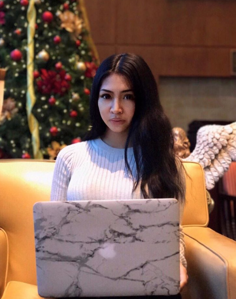 A Gift Guide For Procrastinators 8 screen-shot-2016-12-16-at-1-40-00-pm