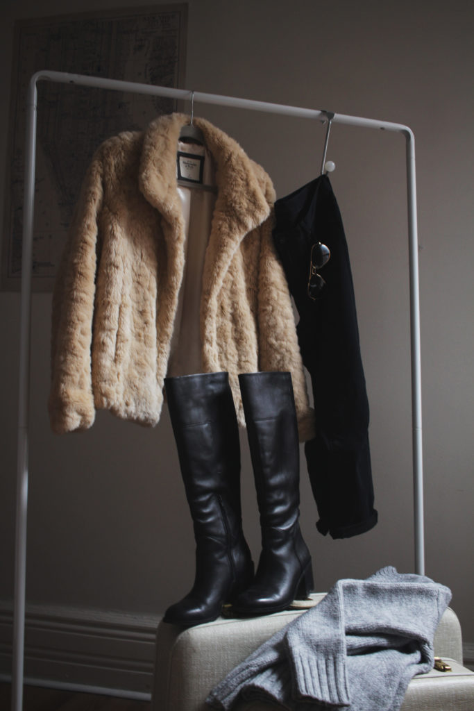 Here's Exactly How To Wear Your Fur Coat Differently Every Day This Week 9