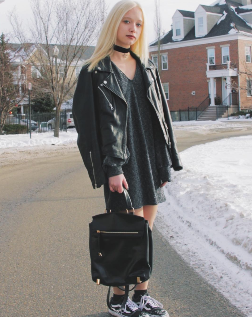 15 Stylish Outfit Ideas for the First Day of Your New Semester 20