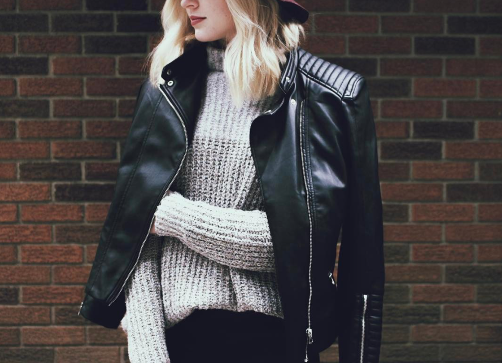 15 Stylish Outfit Ideas for the First Day of Your New Semester 30