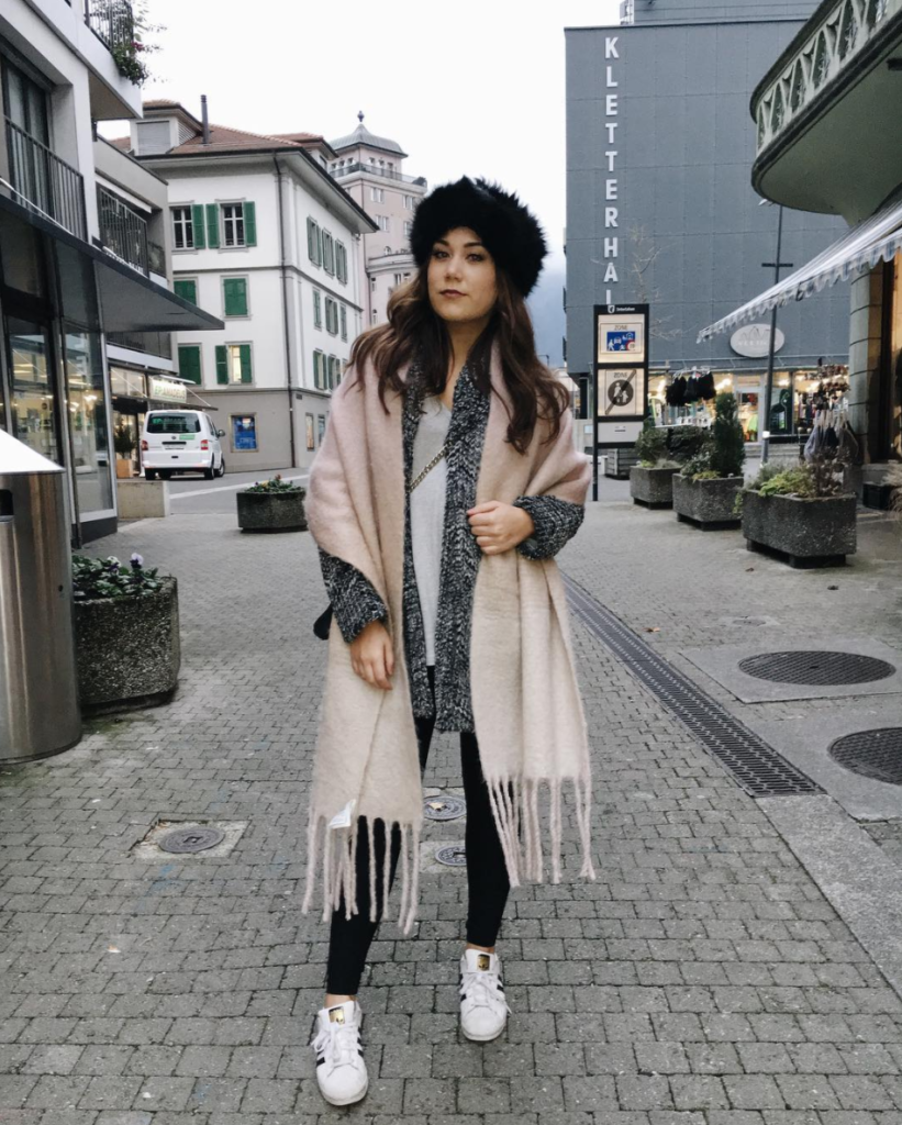 5 Winter Layering Tricks To Stay Warm and Stylish On Your Walk To Class 10