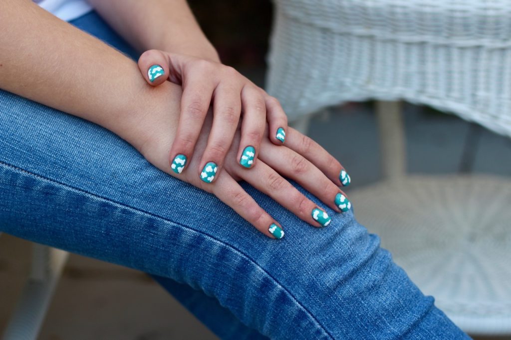These Are The Only 3 Things You Need For The Perfect DIY Manicure 7