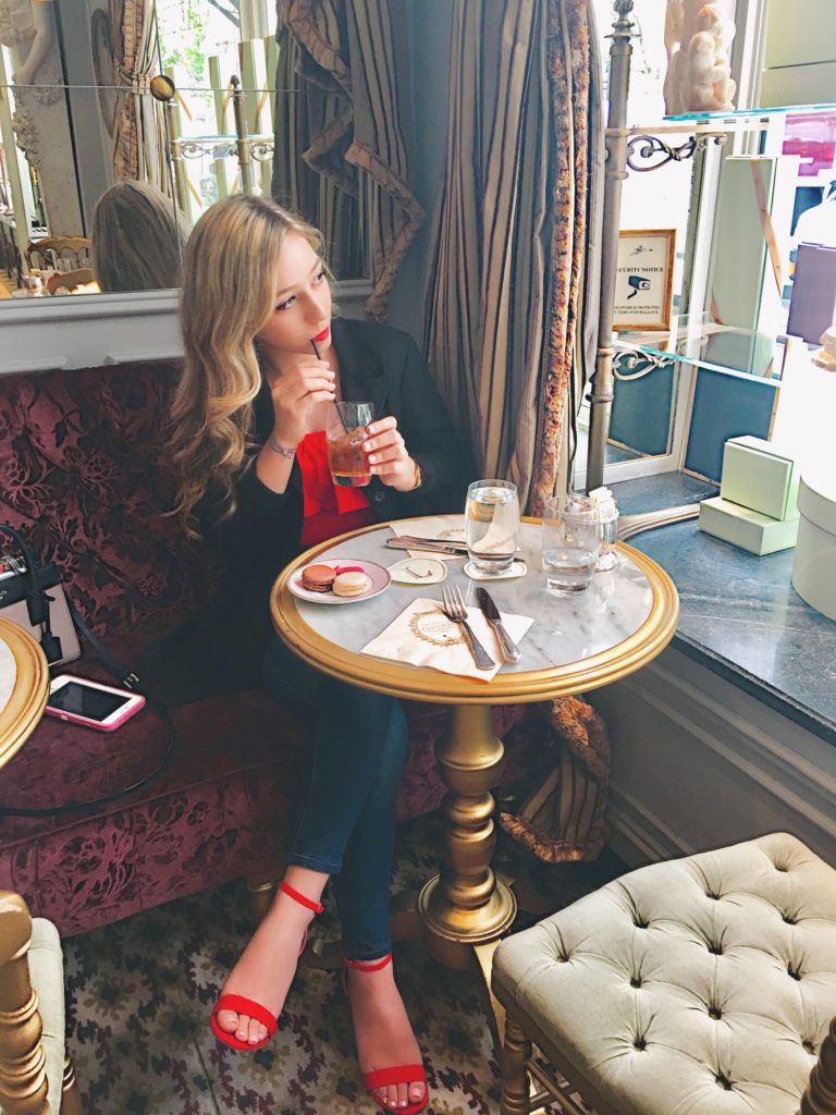 6 Fashion Editors Whose Jobs Are As Cool As Their Style 10
