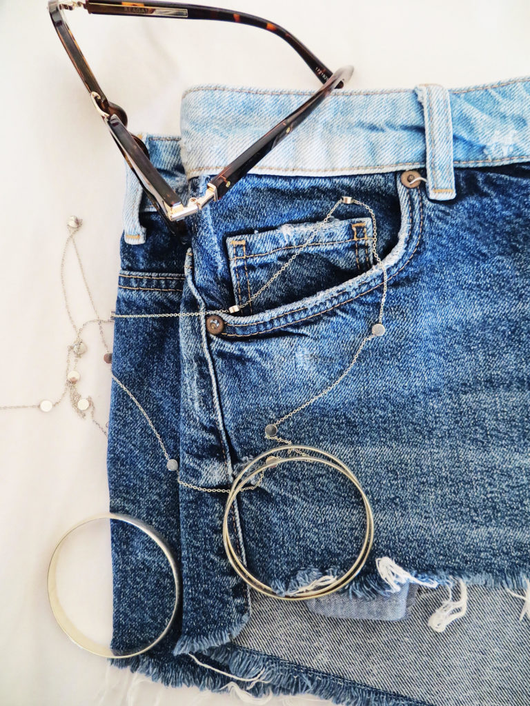 Travel Hacks: Packing Lightly Without Under-Packing 12