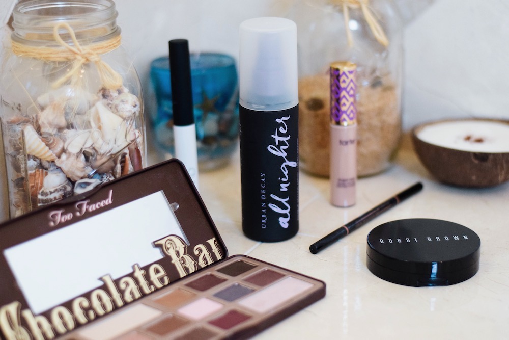 Natural, Glowy Makeup for the Summer 9