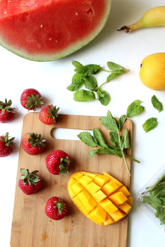 5 DIY Smoothies That Won't Break the Bank 10 Fruit