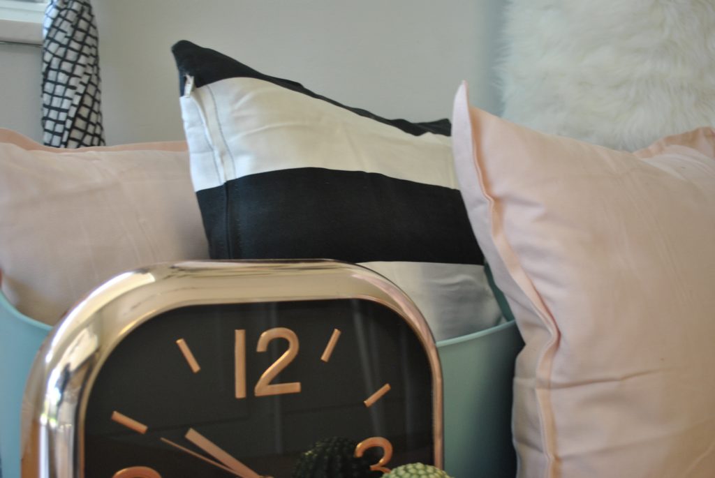 Trendy, Instagram-Approved Dorm Room Essentials 6