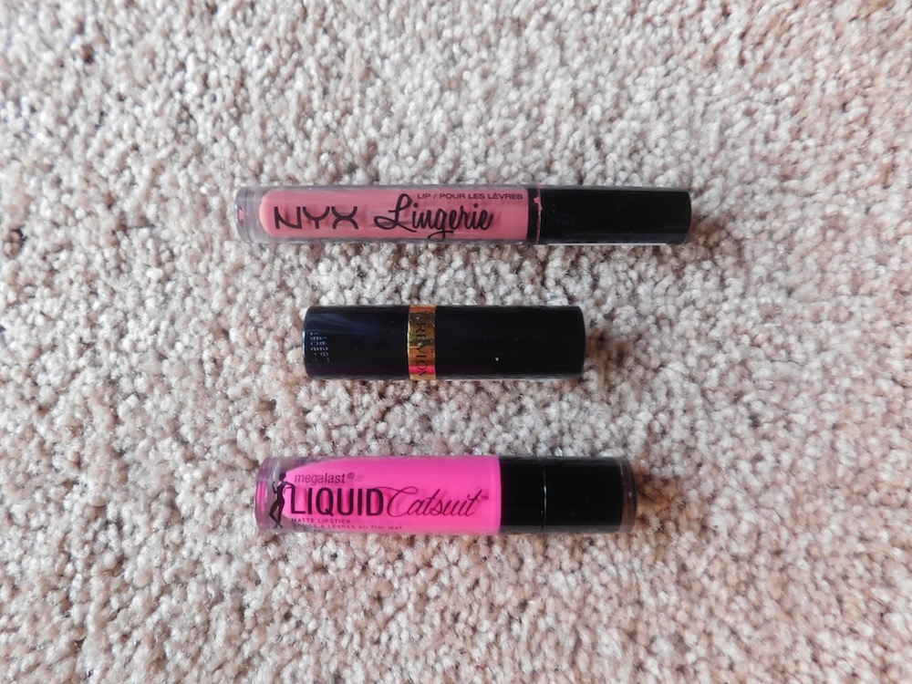 Drugstore Lipstick Stays Durable Even While Eating a Doughnut 7