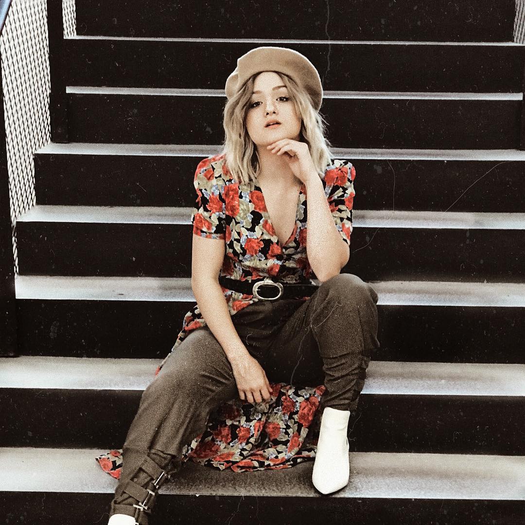 These Outfits Prove The Beret Is Having A Major Moment 12
