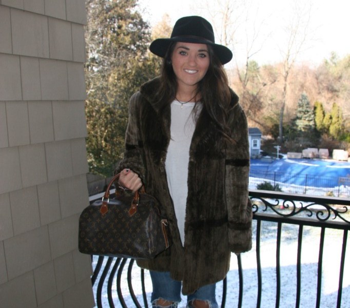 STYLE ADVICE OF THE WEEK: Stay Warm, Stay Chic 1
