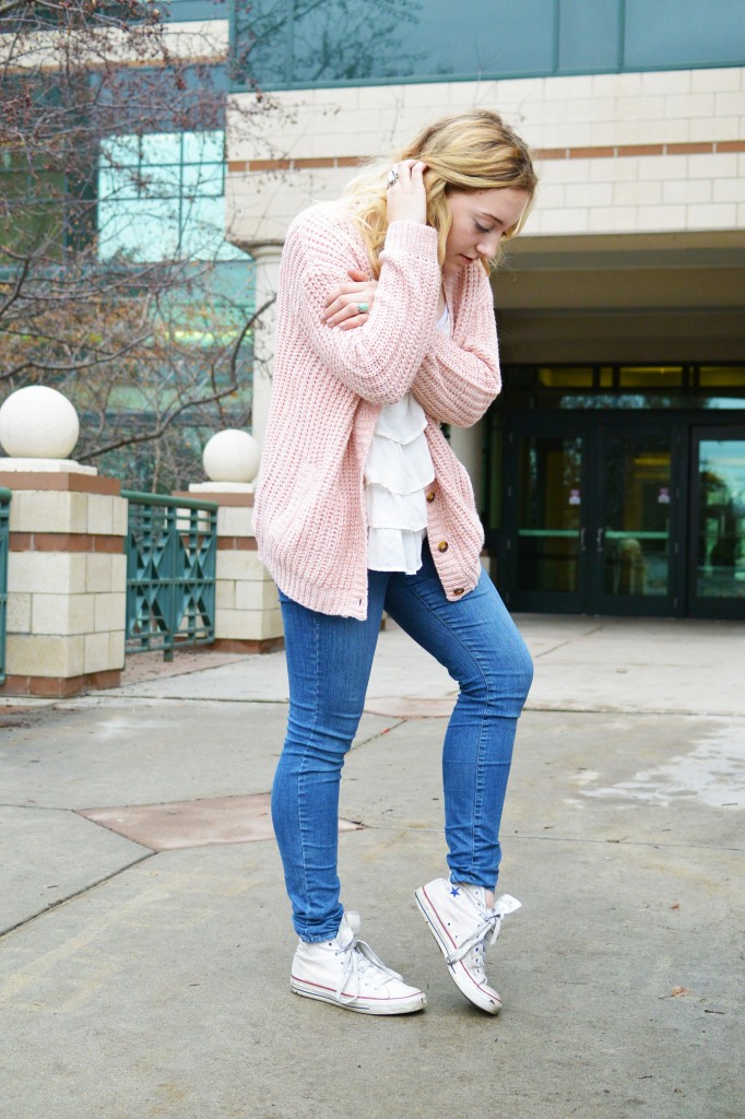 STYLE ADVICE OF THE WEEK: Pastel Knits 