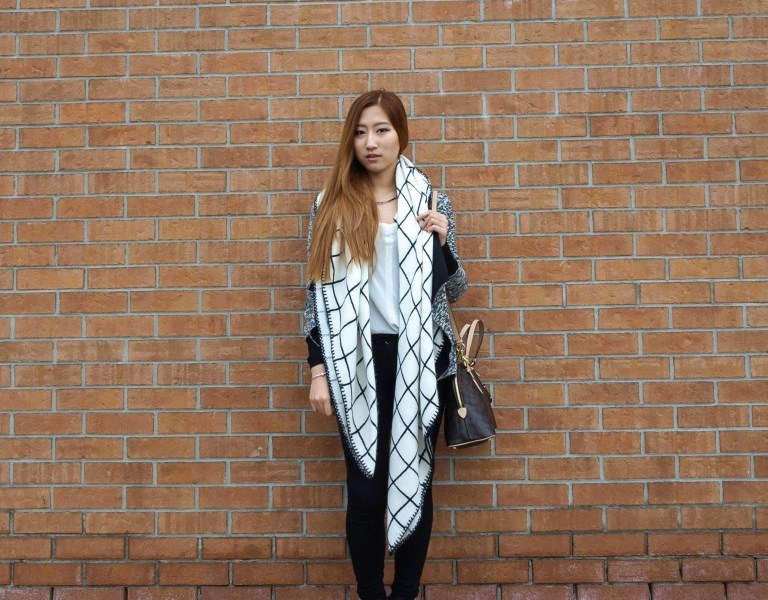 STYLE GURU BIO: Monica Guan 1
