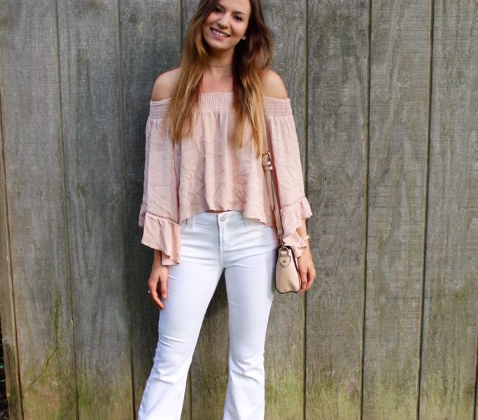 STYLE GURU BIO: Caroline DiSimoni 1