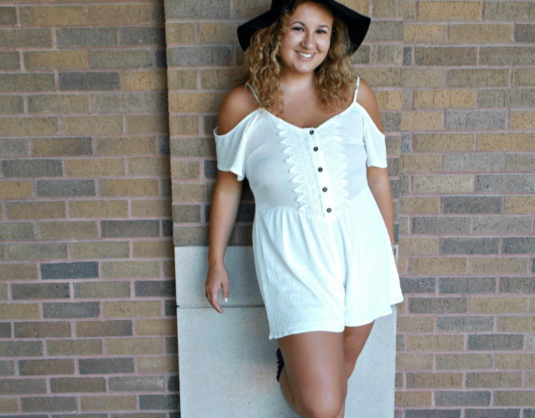 STYLE GURU BIO: Elizabeth Dorwart 1