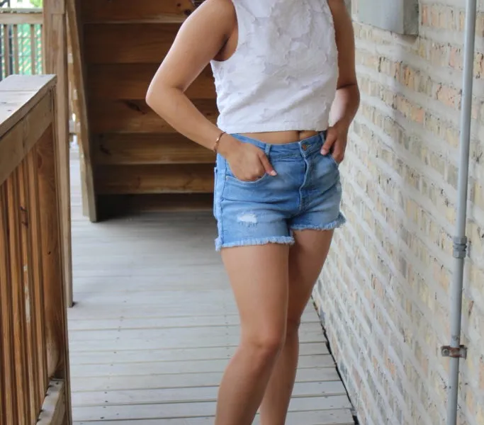 STYLE GURU BIO: Emily Santos 1