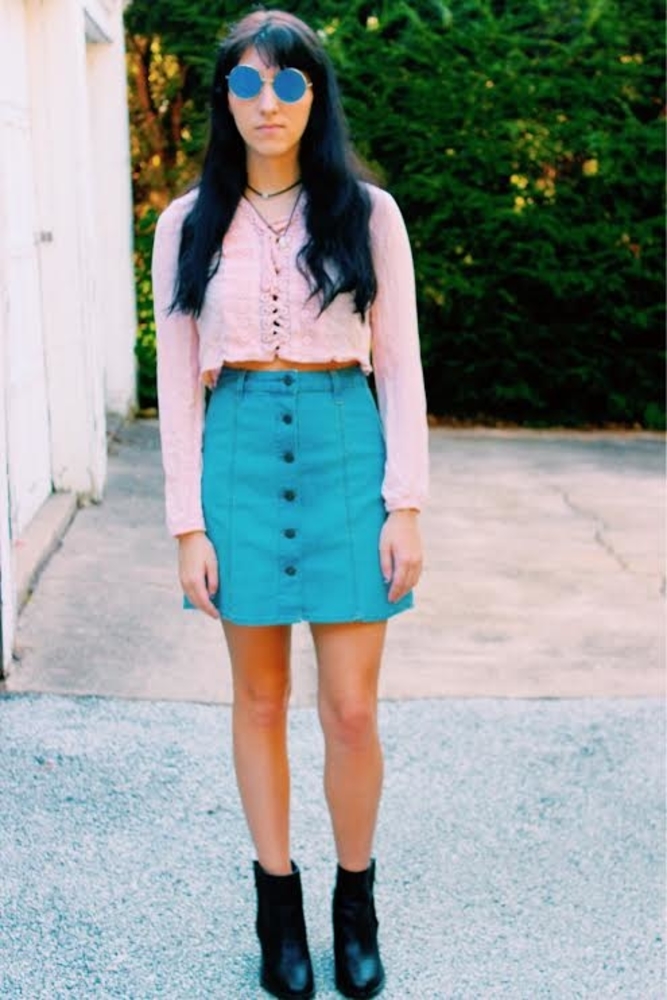 STYLE GURU BIO: Alexis Ross
