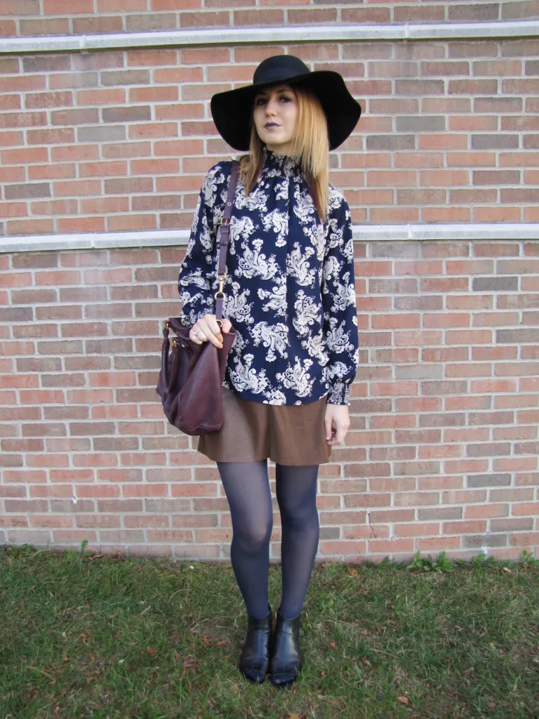 ALL IN THE DETAILS: Savvy Navy