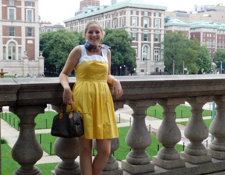 STYLE GURU BIO: Carla Santarelli 1